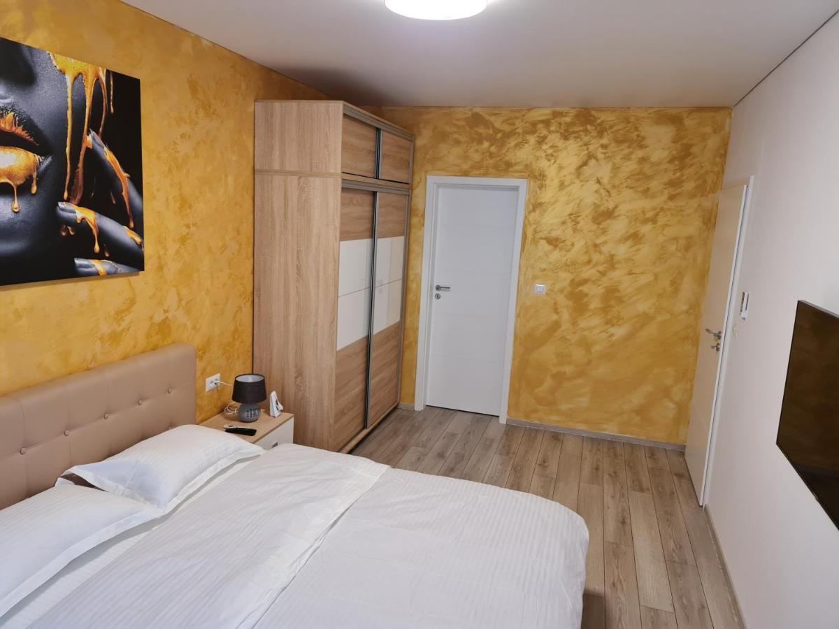 Ferienwohnung Eva Apartament Galaţi Exterior foto